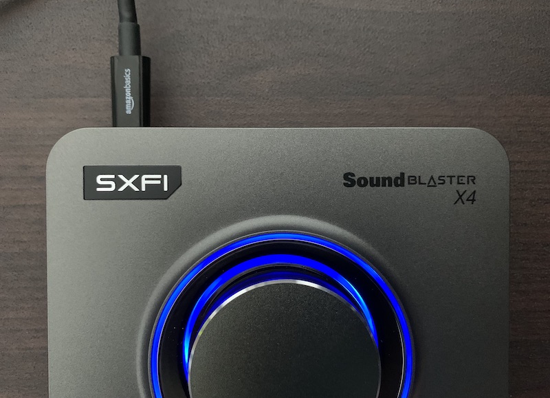 Sound Blaster X4 をNintendo Switchで使用する（Sound Blaster X4にUSBケーブルを接続）