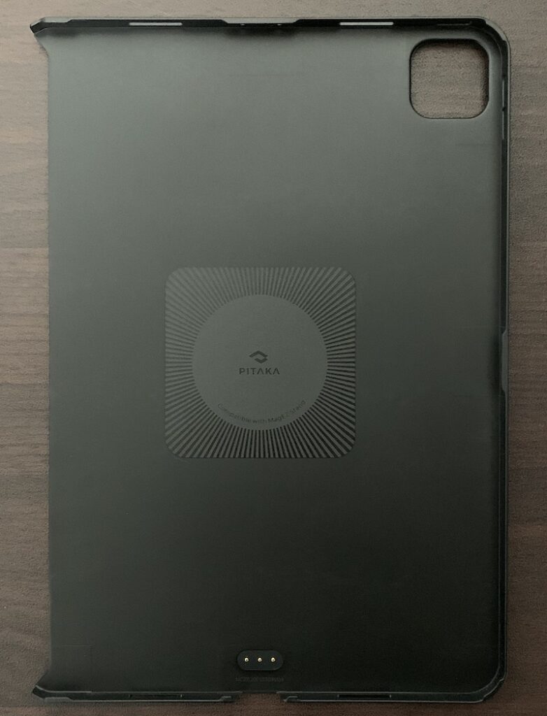 PITAKAのMagEZ Case2 iPad Pro 11インチ 2021年モデル(M1)用のケース内側
