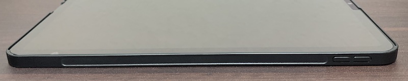 PITAKAのMagEZ Case2 iPad Pro 11インチ 2021年モデル(M1)用の側面右側