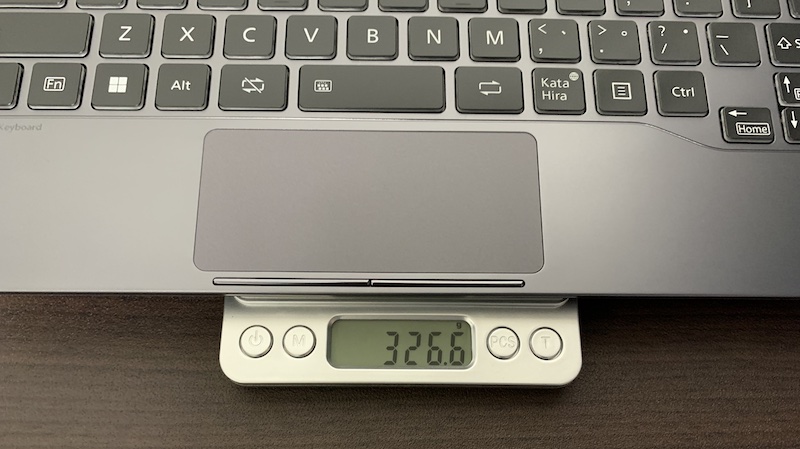 「LIFEBOOK UH Keyboard」本体の重量を計測