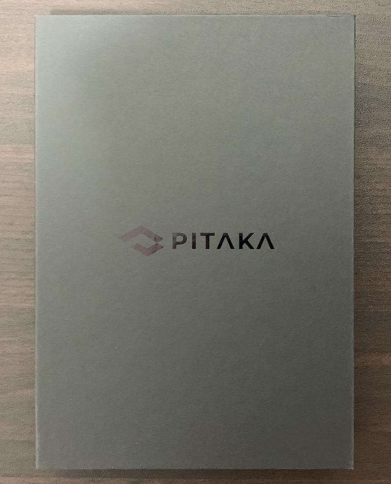 PITAKA「iPad mini6用 MagEZ Case Pro」の内側のパッケージ