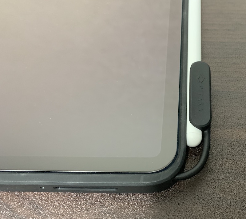 PITAKA「iPad mini6用 MagEZ Case Pro」のペンシルホルダーでタッチペンを固定