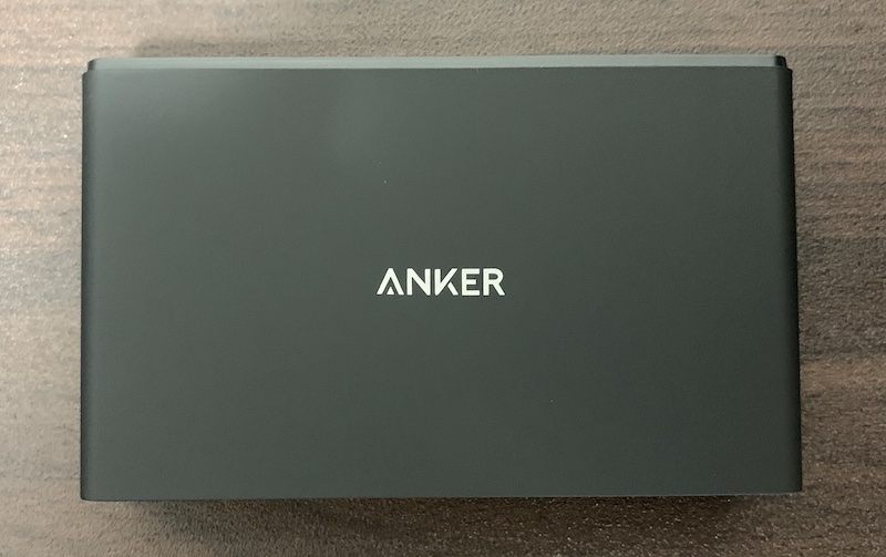 「Anker PowerPort 10」の上面