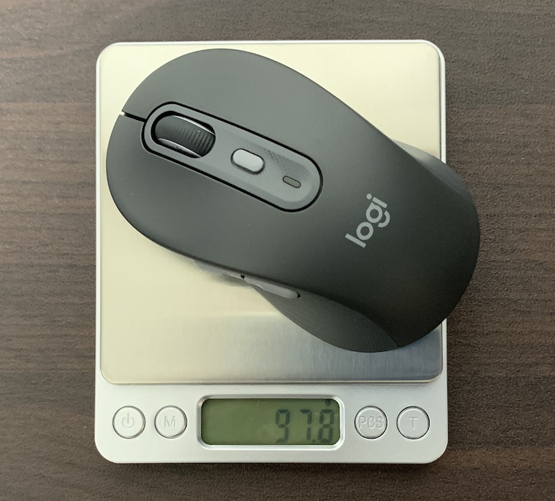 Logicoolワイヤレスマウス「SIGNATURE M750」本体の重量を計測