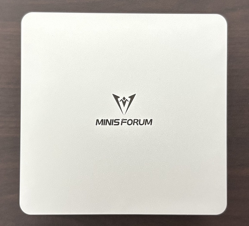 MinisforumのミニPC「UM750L Slim」の外観