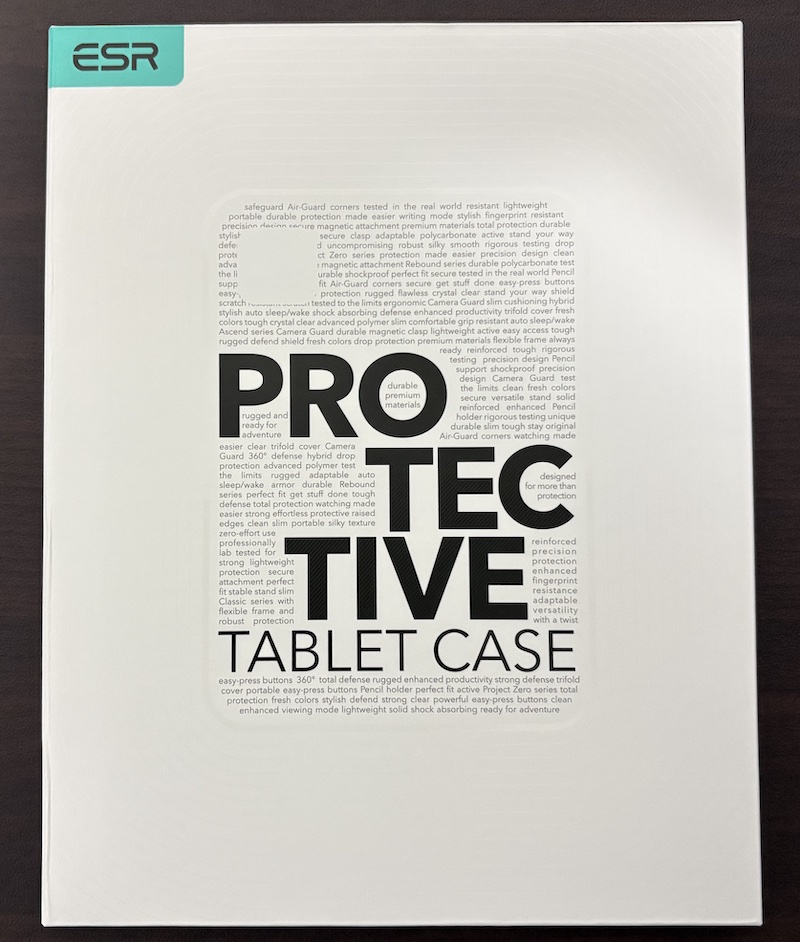 ESRのiPad Air 11インチ(M3, M2) 用クリアケースのパッケージ