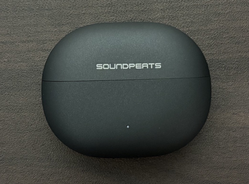 イヤーカフ型ワイヤレスイヤホン「SOUNDPEATS UU2」の外観