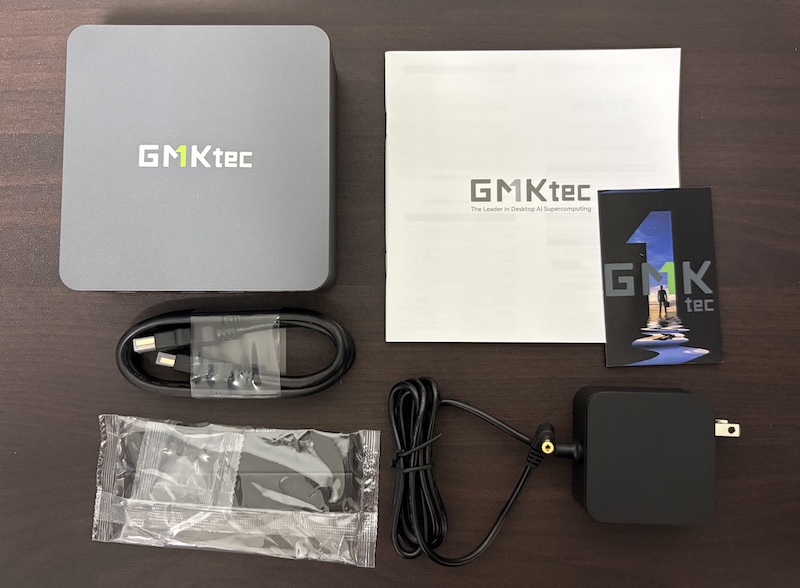 GMKtecのミニPC「G11」の内容物(付属品)