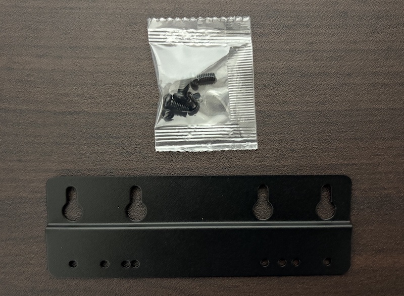GMKtecのミニPC「G11」の内容物(付属品)