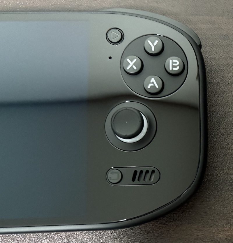 Android搭載の携帯ゲーム機 AYN「Odin2 Portal」の外観