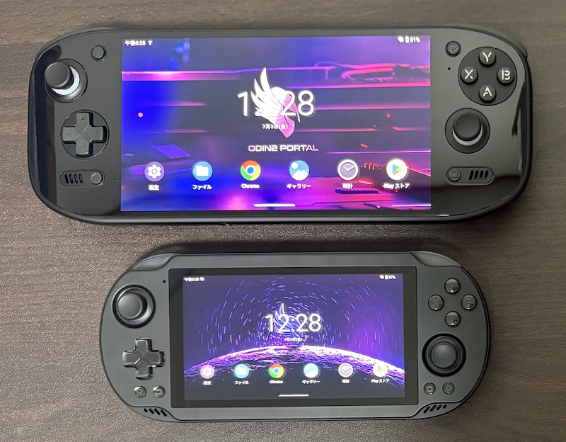 Android搭載の携帯ゲーム機 AYN「Odin2 Portal」と「Odin2 Mini」との画面の大きさを比較