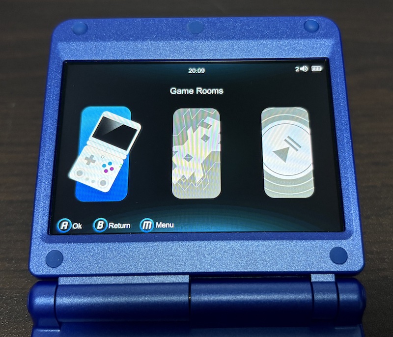 ゲームボーイアドバンス SPに似たANBERNICの携帯ゲーム機「RG 34XXSP」