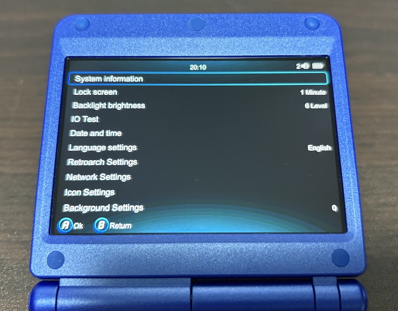 ゲームボーイアドバンス SPに似たANBERNICの携帯ゲーム機「RG 34XXSP」