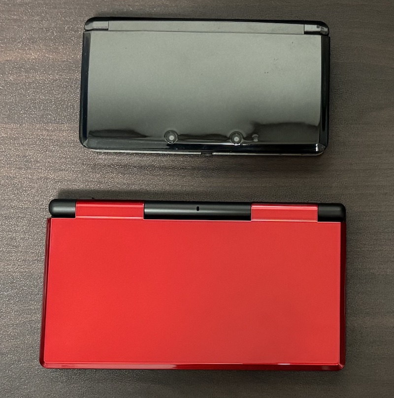 Nintendo 3DS と「RG DS」の比較