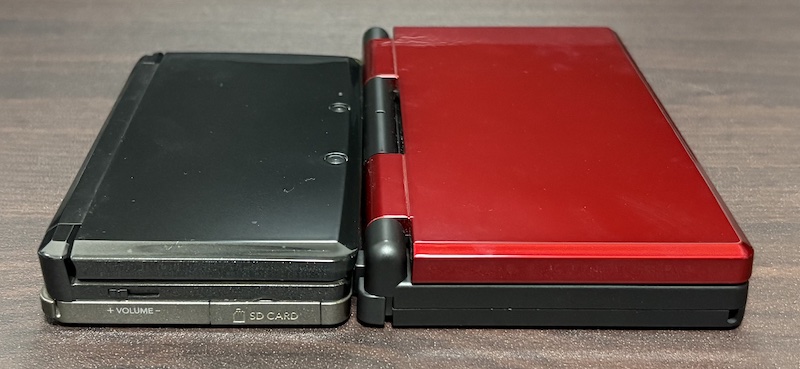 Nintendo 3DS と「RG DS」の比較