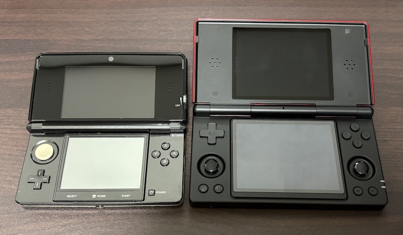 Nintendo 3DS と「RG DS」の比較