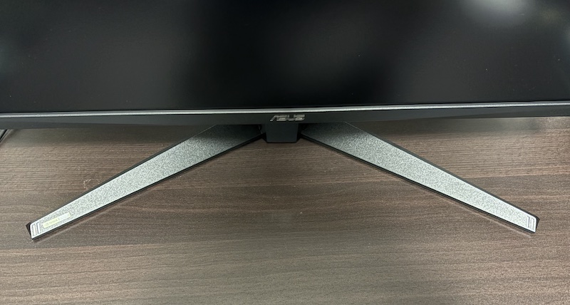 ASUSのゲーミングモニター「TUF Gaming VG27AQ5A」のスタンド取り付け